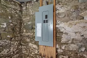 1339 Romanhoff St, Spring Hill, PA 15212 - Photo 12