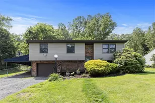 3863 Grist Mill Ln, Murrysville, PA 15668 - Photo 1