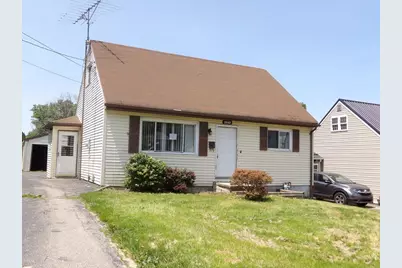 2042 Madison St, Hermitage, PA 16148 - Photo 1
