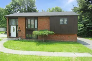 473 Temona Dr, Pittsburgh, PA 15236 - Photo 1