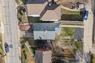 408 Marion Ave, Pittsburgh, PA 15221 - Photo 6