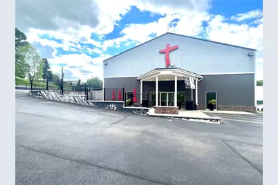 550 W George St, Carmichaels-Cumberland, PA 15320 - Photo 2