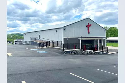 550 W George St, Carmichaels-Cumberland, PA 15320 - Photo 4