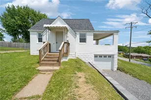 303 Sinclair St, New Kensington, PA 15068 - Photo 1