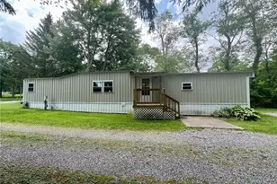 25 Coolspring St, Coolspring Township, PA 16137 - Photo 2