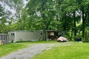 25 Coolspring St, Coolspring Township, PA 16137 - Photo 4