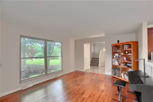 1259 Lakevue Dr, Penn Township, PA 16002 - Photo 12