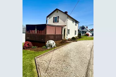 220 Clarendon Ave, Uniontown, PA 15401 - Photo 4