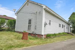 511 Joffre Bulger Rd, Smith Township, PA 15053 - Photo 2