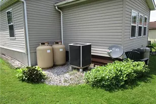 615 Amy Ln, Center Township, PA 16001 - Photo 6