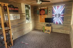 223 Hoeveler, Springdale Boro, PA 15144 - Photo 6