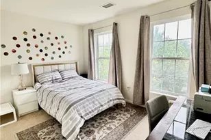 1869 Pioneer, Pittsburgh, PA 15143 - Photo 18