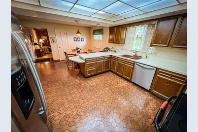 123 W Muntz Ave, Twp of But SE, PA 16001 - Photo 12