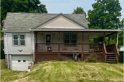 594 E Main Street Ext, Pine Township, PA 16127 - Photo 1