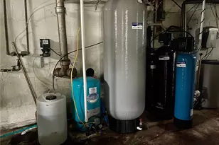 594 E Main St Ext, Pine Township, PA 16127 - Photo 14