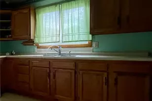 594 E Main St Ext, Pine Township, PA 16127 - Photo 4