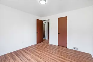 114 Oliver Dr, White Oak, PA 15131 - Photo 18