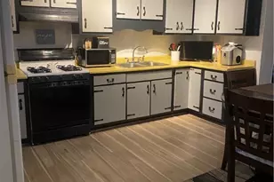 21 1st St, California, PA 15419 - Photo 2