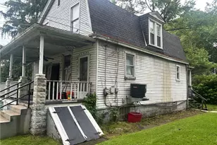 108 Leneake St, Wilkins Township, PA 15145 - Photo 2