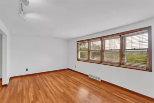 134 Franklin Dr, Greensburg, PA 15601 - Photo 8