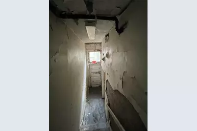 340 E 8th Ave, Homestead, PA 15120 - Photo 16