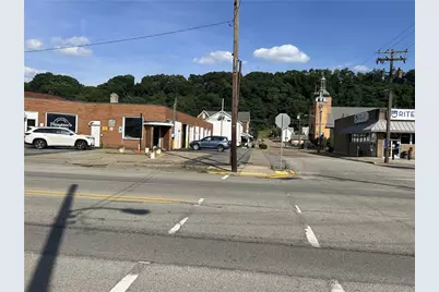 900 Fifth Avenue, Ford City Boro, PA 16226 - Photo 2
