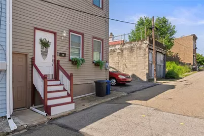 841 Blossom Way, Pittsburgh, PA 15212 - Photo 2