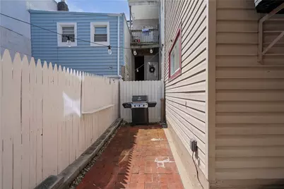 841 Blossom Way, Pittsburgh, PA 15212 - Photo 12