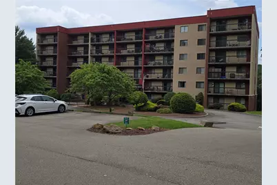 1987 Centurion Dr #202, Pittsburgh, PA 15221 - Photo 1