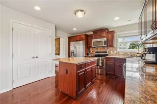 517 Callie Ct, Rostraver, PA 15089 - Photo 10