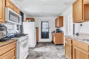 957-959 5th Ave, East McKeesport, PA 15035 - Photo 4