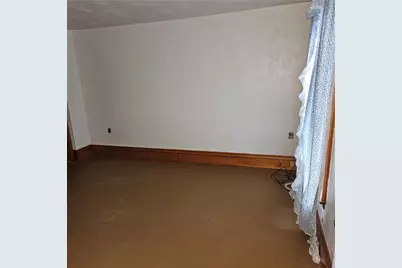 111 Laughlin St, Dawson, PA 15428 - Photo 12