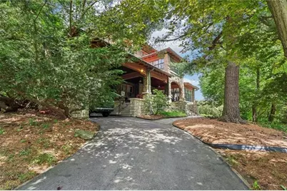 221 E Moody Ave, New Castle, PA 16101 - Photo 2