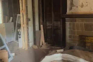 7335 Hermitage St, Homewood Brushton, PA 15208 - Photo 6