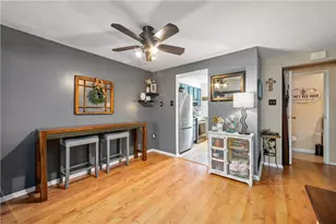 301 Holland Ct, Findlay Township, PA 15108 - Photo 8