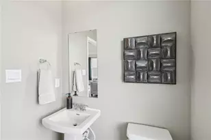 185 Sweetwater Dr, Moon/Crescent Twp, PA 15108 - Photo 10