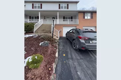 402 Forest Ridge Dr, Pittsburgh, PA 15221 - Photo 1