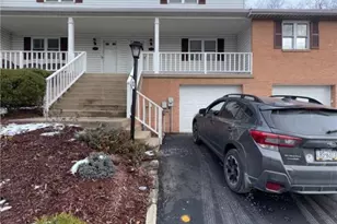 402 Forest Ridge Dr, Pittsburgh, PA 15221 - Photo 1