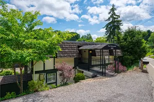 2807 Middle Rd, Hampton, PA 15116 - Photo 2