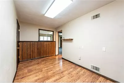 376 East Main St, Mount Pleasant Township, PA 15666 - Photo 8