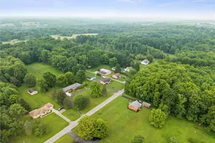 1090-94 N Darby Rd, Hermitage, PA 16148 - Photo 8