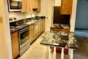 1060 Chatham Park, Scott Township, PA 15216 - Photo 4