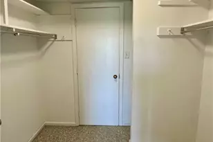 1060 Chatham Park, Scott Township, PA 15216 - Photo 12