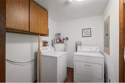 1090-94 N Darby Rd, Hermitage, PA 16148 - Photo 22