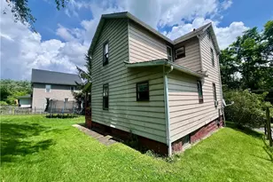 913 N Liberty St, New Castle, PA 16102 - Photo 2