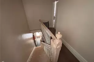 26 Carrick Ave, Pittsburgh, PA 15210 - Photo 8