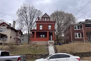 26 Carrick Ave, Pittsburgh, PA 15210 - Photo 2