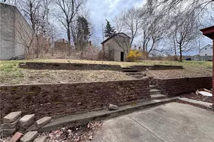 26 Carrick Ave, Pittsburgh, PA 15210 - Photo 26