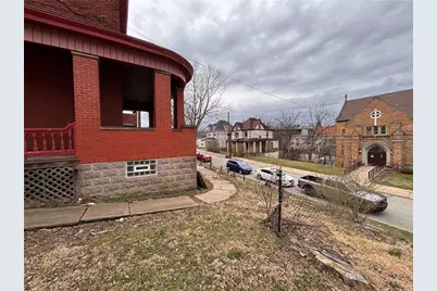 26 Carrick Ave, Pittsburgh, PA 15210 - Photo 24