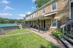 116 Dixon Dr, Derry Township, PA 15627 - Photo 4